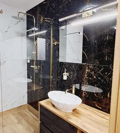 Ajp Gold Dabie 아파트 슈체친